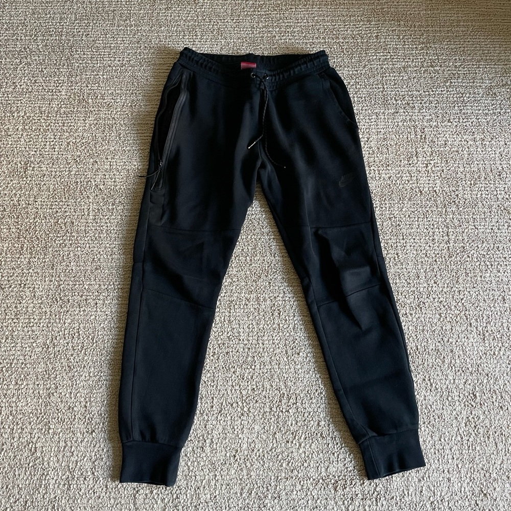 Men’s Nike Tech Fleece pants